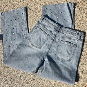 Pearls plus rhinestone scattered jeans, sz 27, brand new jeans, high rise